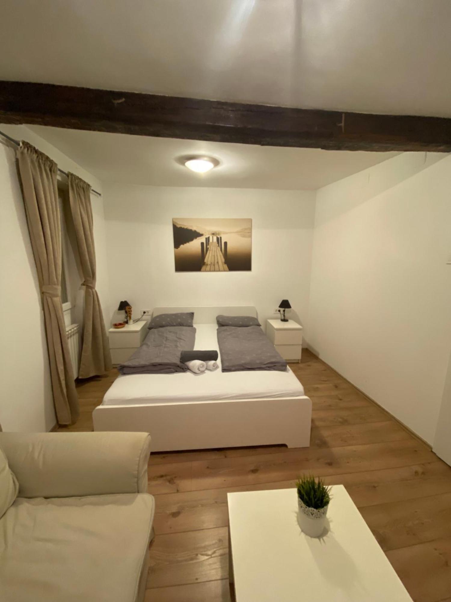 זאגרב Nokturno Accomodation מראה חיצוני תמונה