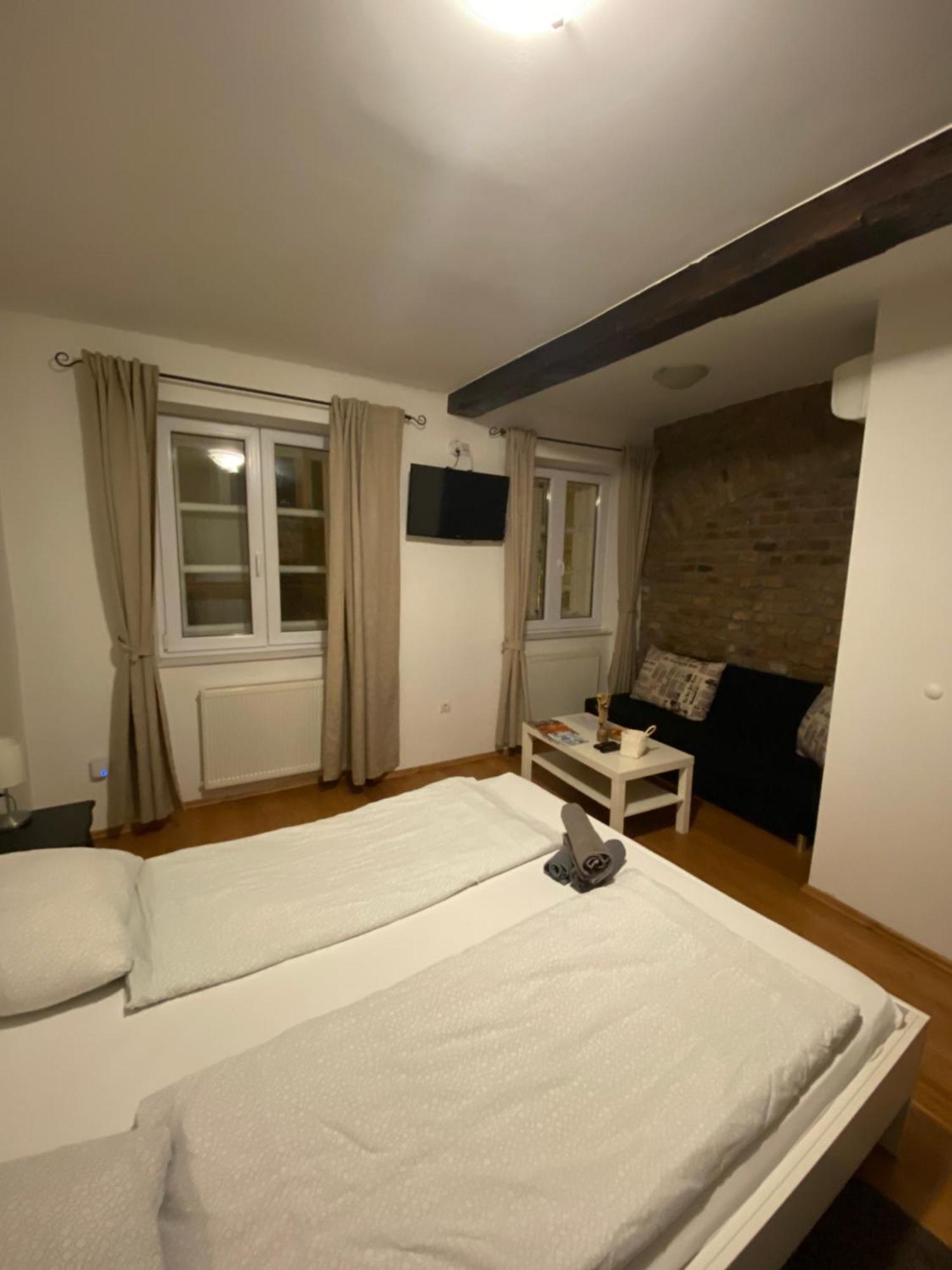 זאגרב Nokturno Accomodation מראה חיצוני תמונה